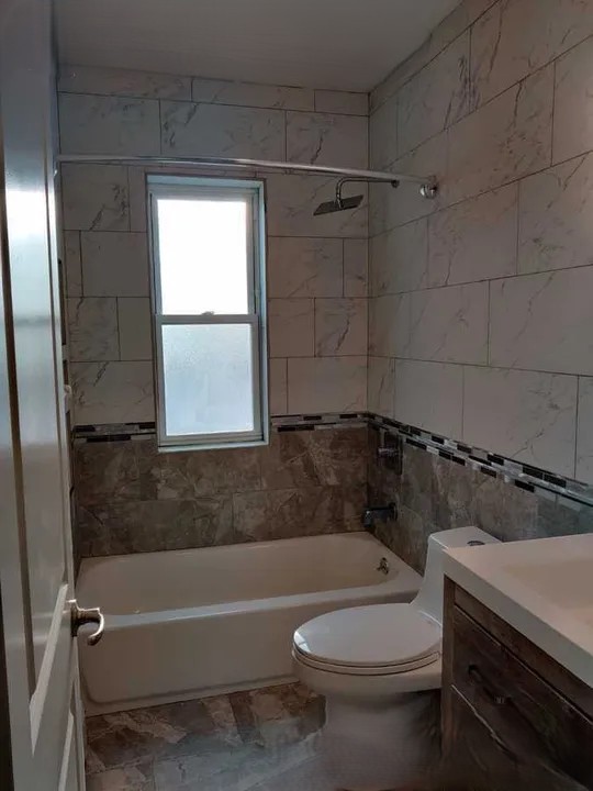Bathroom at New Park Apartments